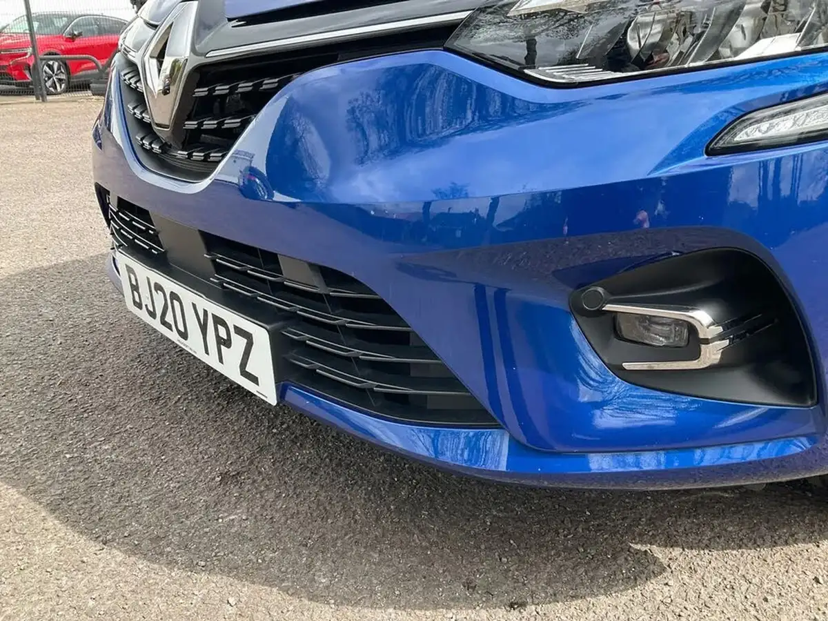 2020-renault-clio-10-sce-iconic-75bhp-big-18