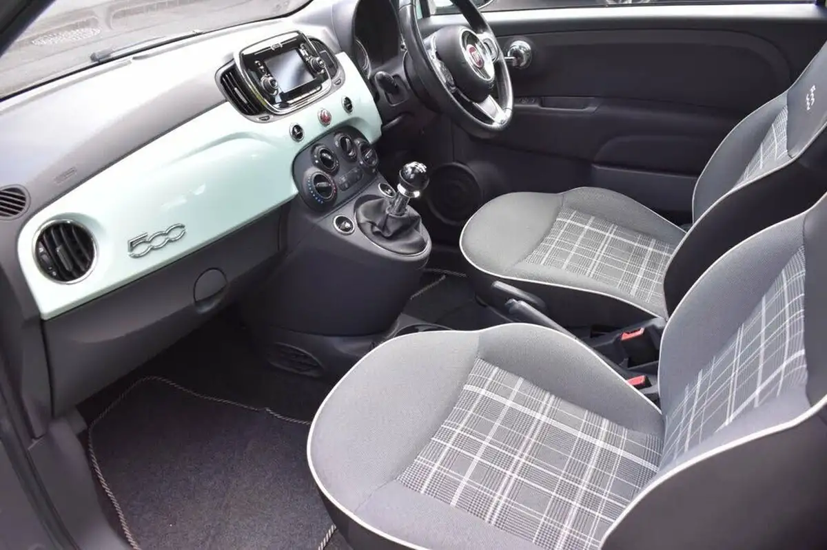 2016-fiat-500-12-lounge-big-25
