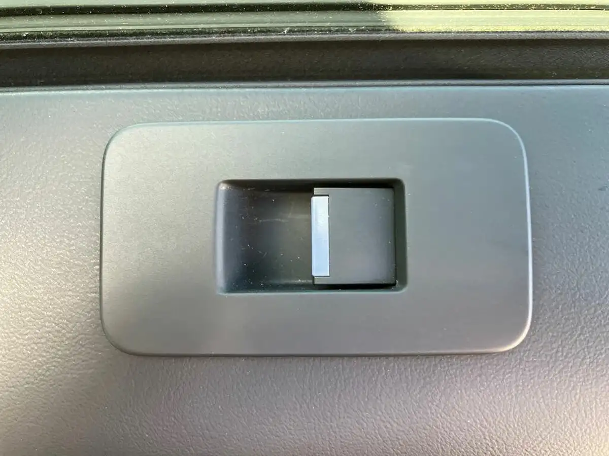 2023-land-rover-discovery-sport-20-d200-r-dynamic-hse-big-30