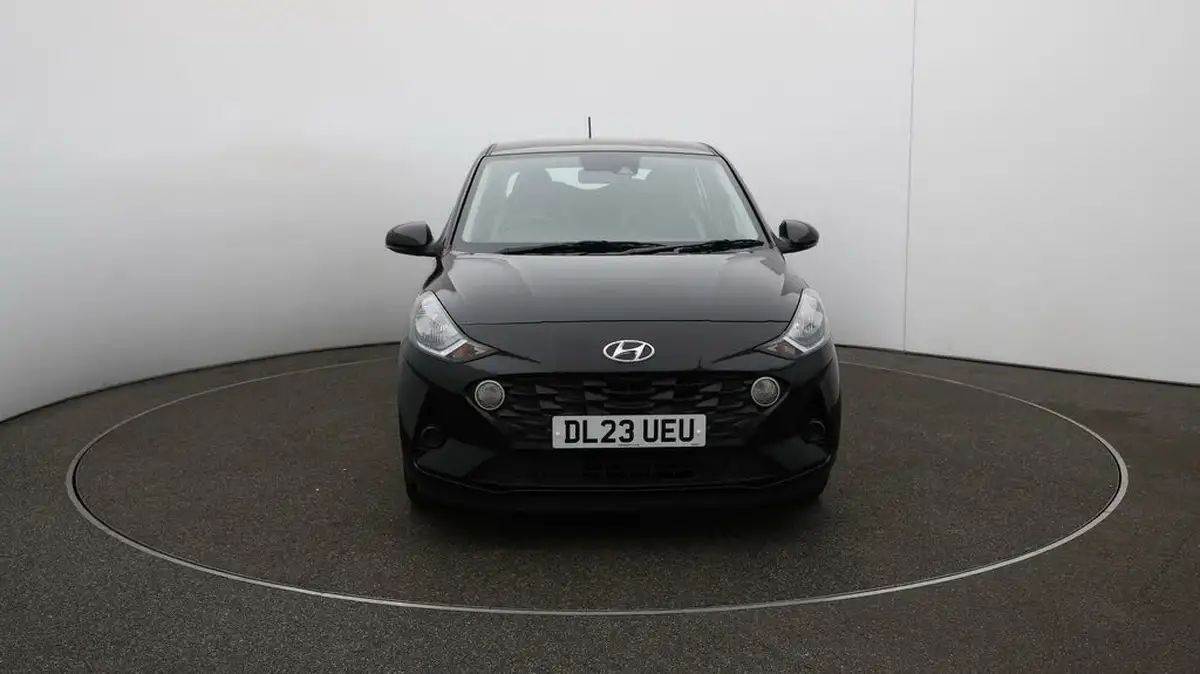 2023-hyundai-i10-10-se-big-2