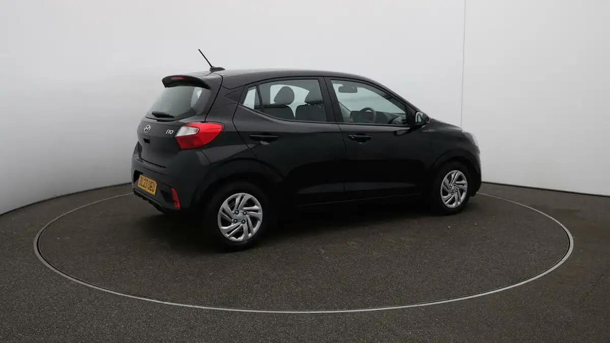 2023-hyundai-i10-10-se-big-43