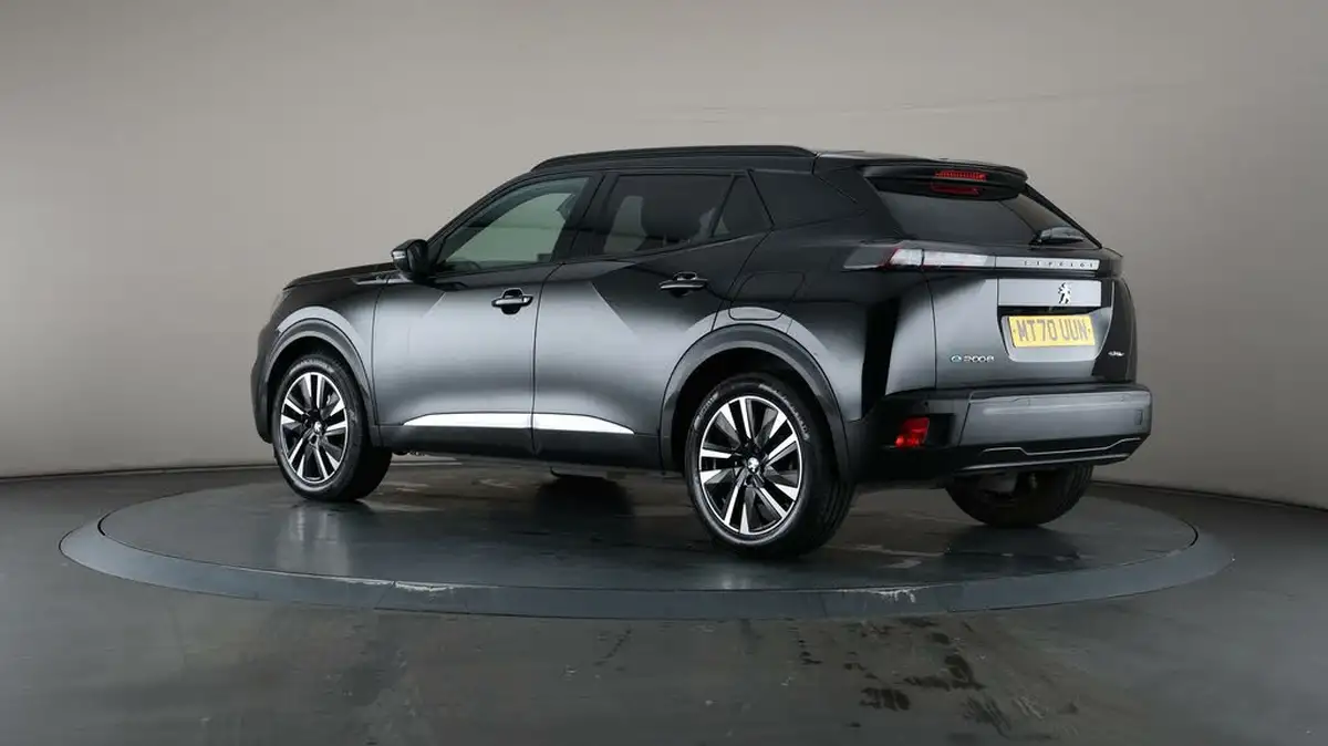 2020-peugeot-2008-suv-e-gt-big-66