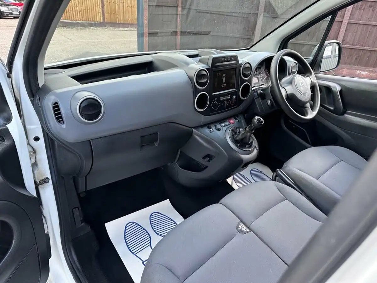 2016-citroen-berlingo-16td-l1625-enterprise-special-edition-16bluehdi-75eu6-panel-big-13