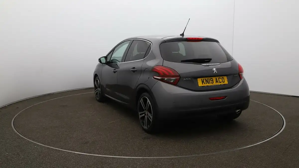 2019-peugeot-208-12-puretech-gt-line-110bhp-big-53