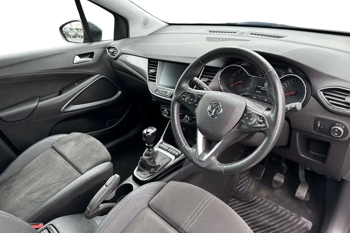 2022-vauxhall-crossland-12-ultimate-130ps-big-9