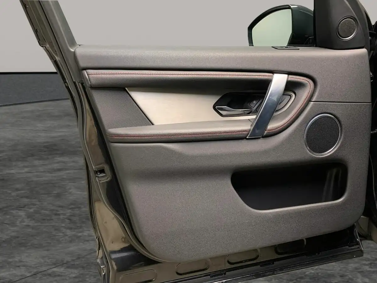 2022-land-rover-discovery-sport-15-p300e-urban-edition-big-24