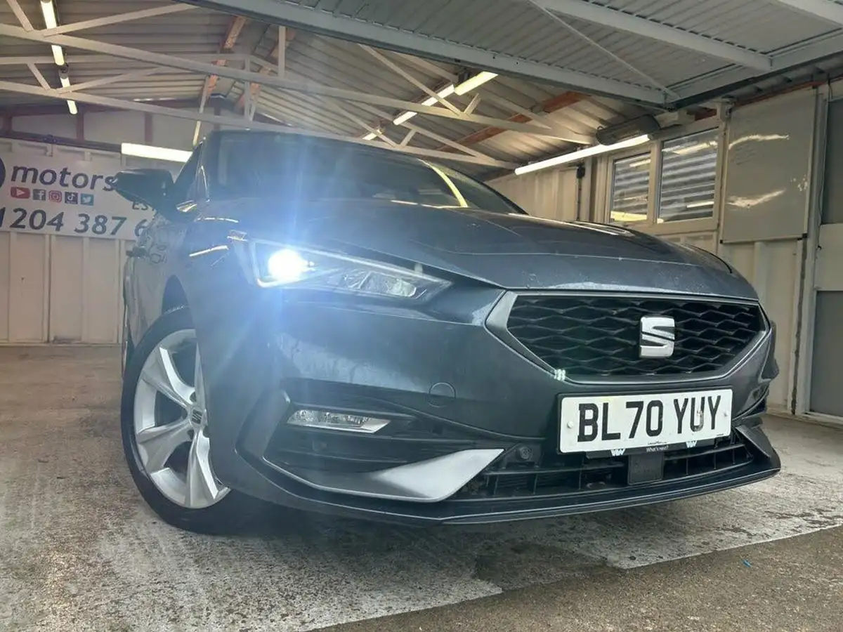 2020-seat-leon-14-e-hybrid-fr-hatchback-big-13