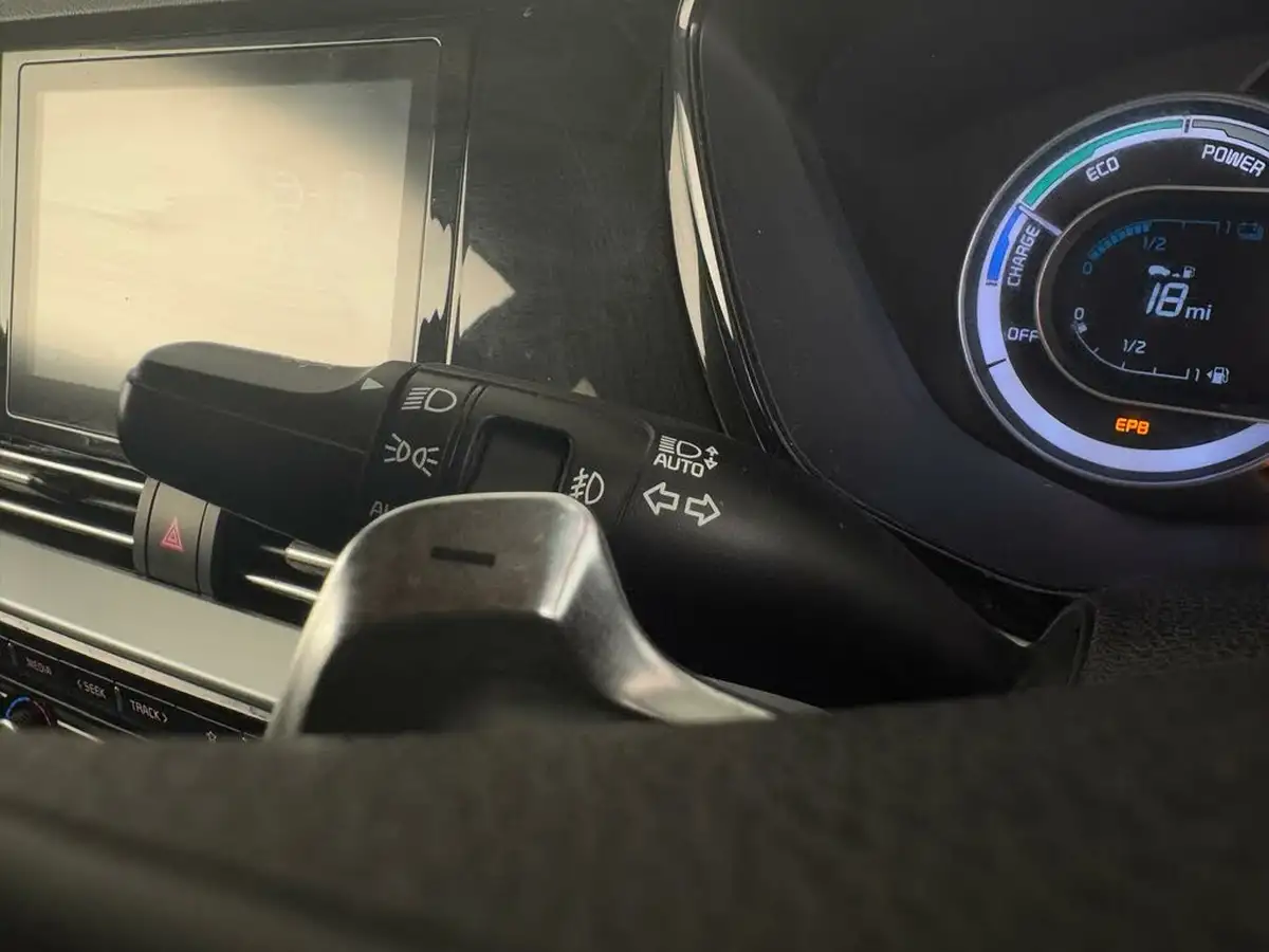 2021-kia-niro-16-gdi-2-big-24