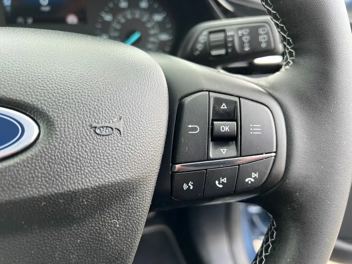 2023-ford-fiesta-10t-titanium-100ps-big-26