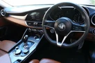 2017-alfa-romeo-giulia-22td-speciale-small-22