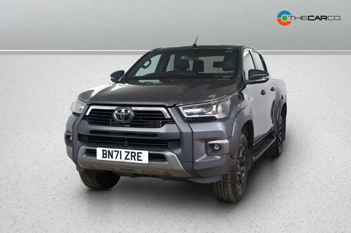 2021-toyota-hi-lux-28d-4d-invincible-x-at35-204hpeu6dt-e-big-2