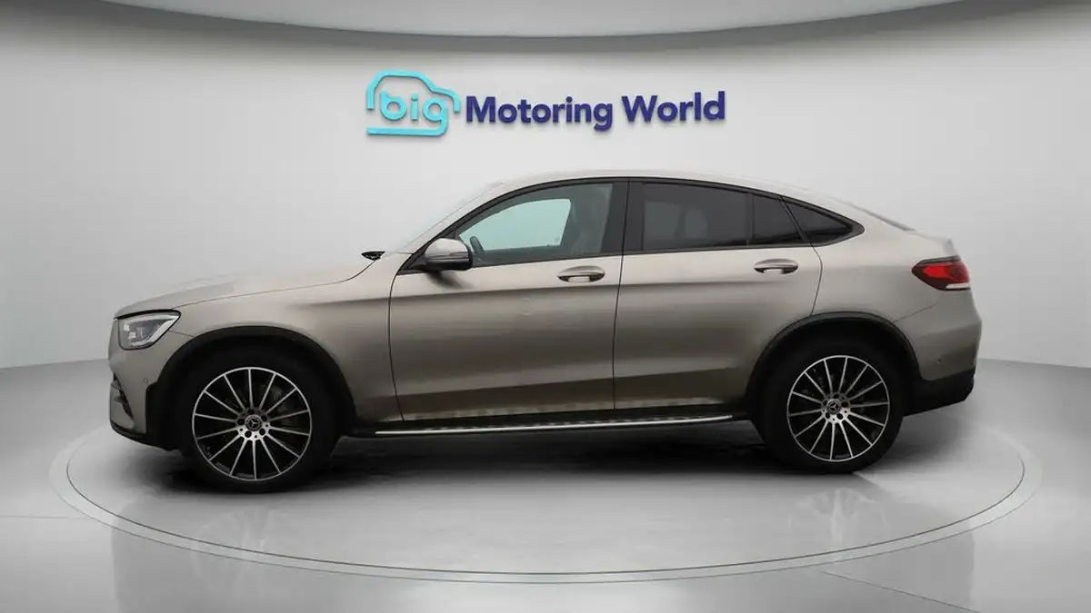 2021-mercedes-benz-glc-class-20d-glc300d-amg-line-premium-245ps-coupe-4d-big-4