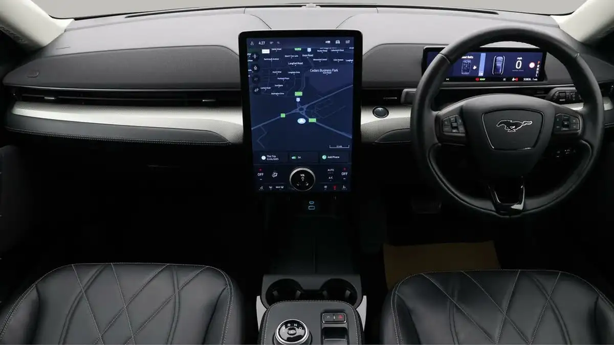 2022-ford-mustang-mach-e-e-standard-range-big-12