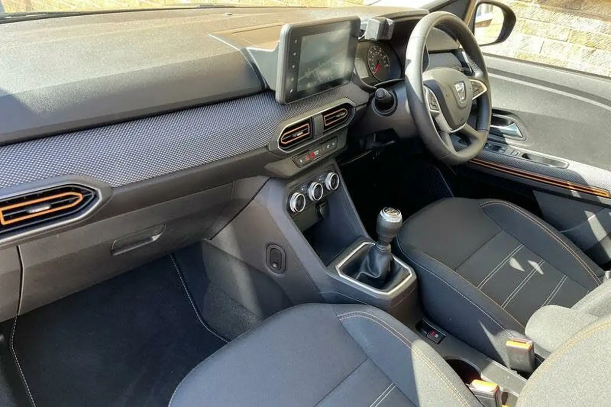 2022-dacia-sandero-stepway-10-tce-prestige-90bhp-big-17