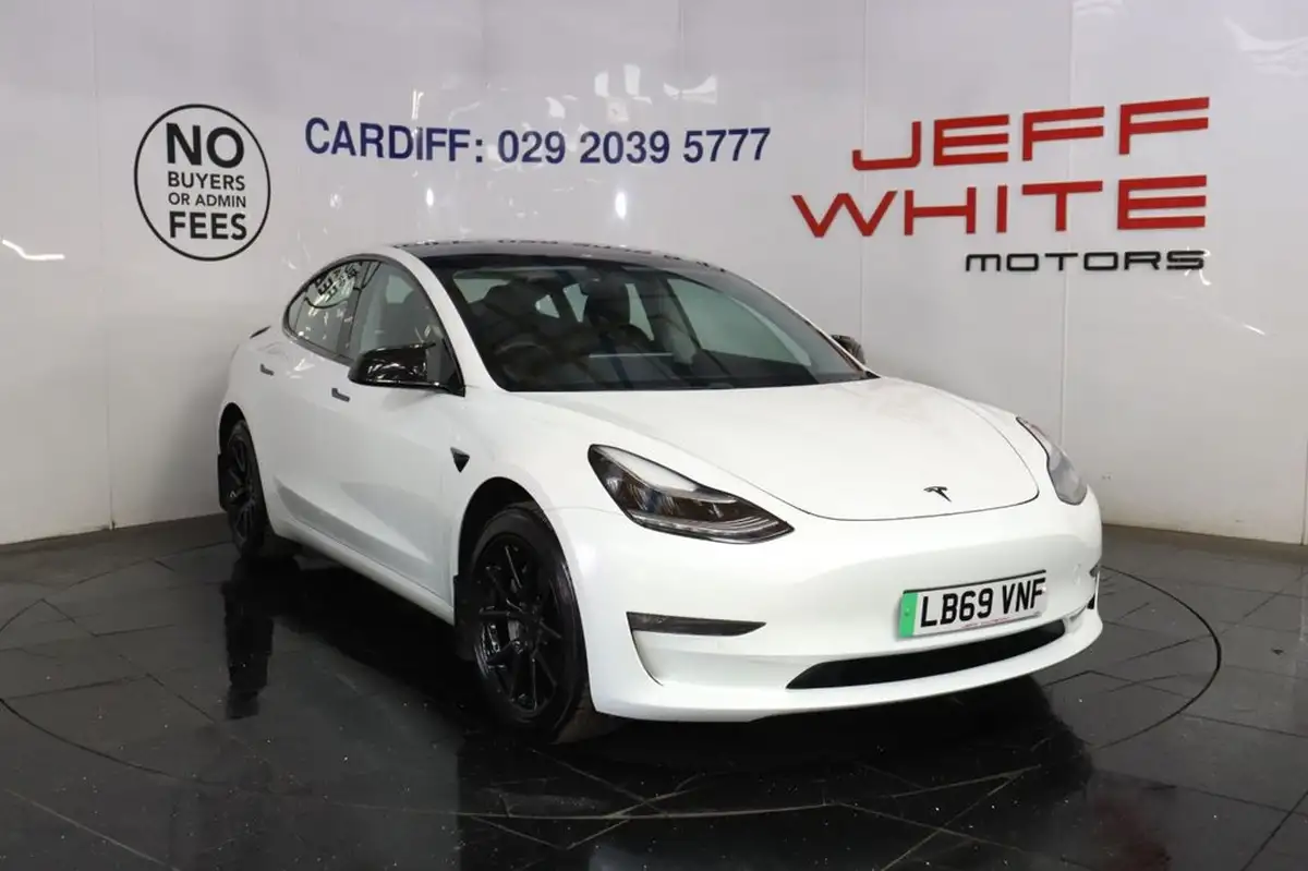 2019-tesla-model-3-e-4x4-performance-pack-big-0