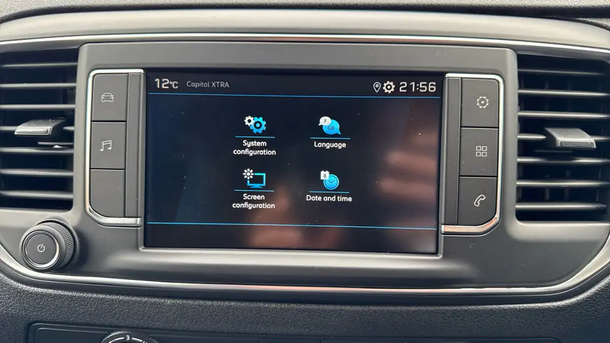 2023-peugeot-expert-15-bluehdi-professional-premium-standard-1000-big-31
