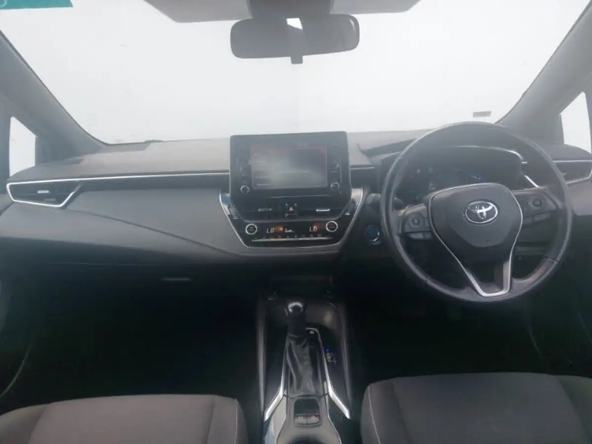 2022-toyota-corolla-20-vvt-i-icon-193bhp-hatchback-big-2