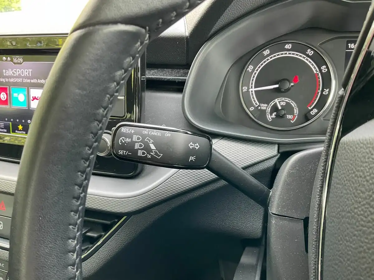 2023-skoda-scala-10-tsi-s-big-18