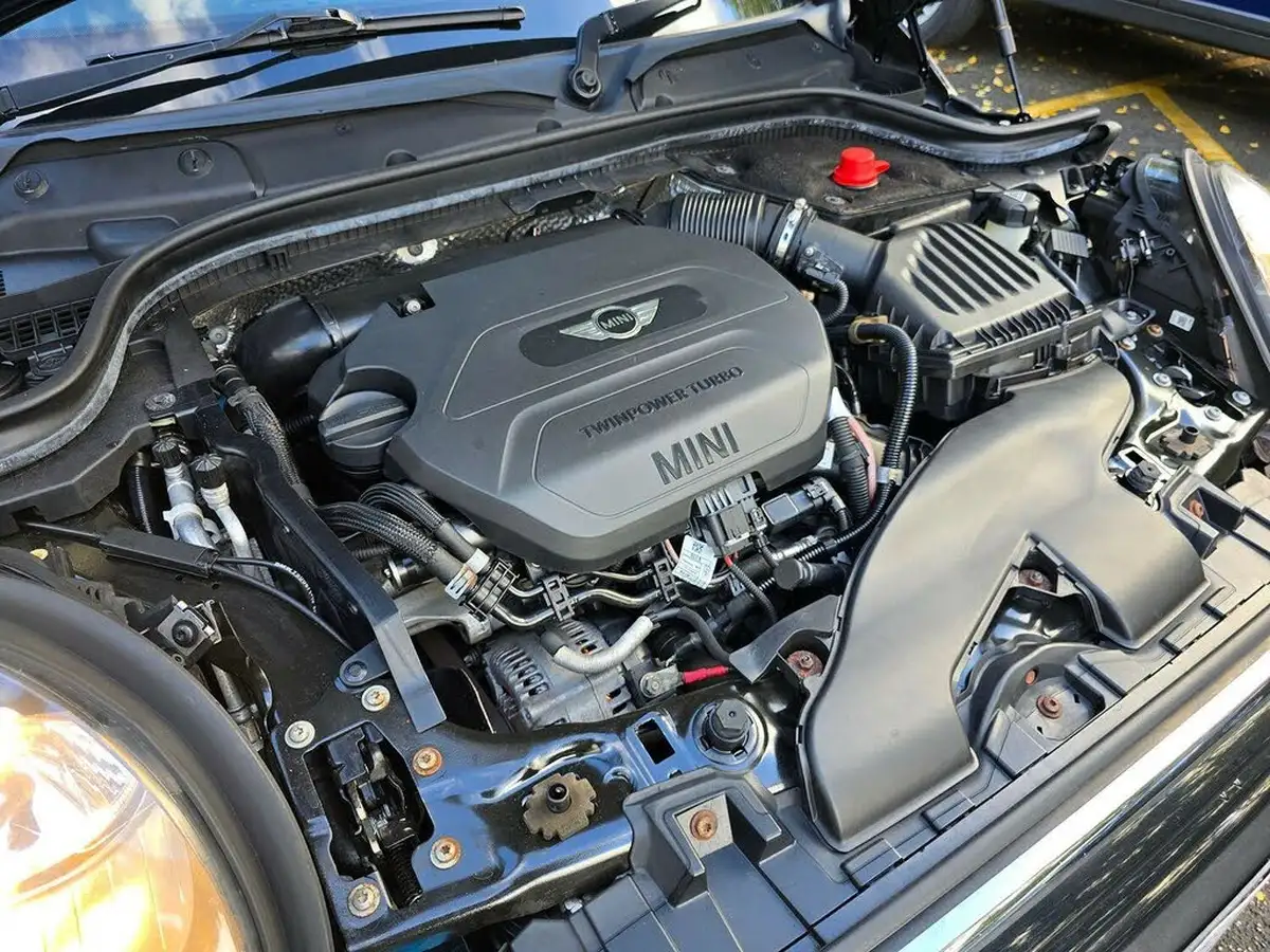 2014-mini-cooper-15td-one-d-98bhp-media-xlss-3d-big-38