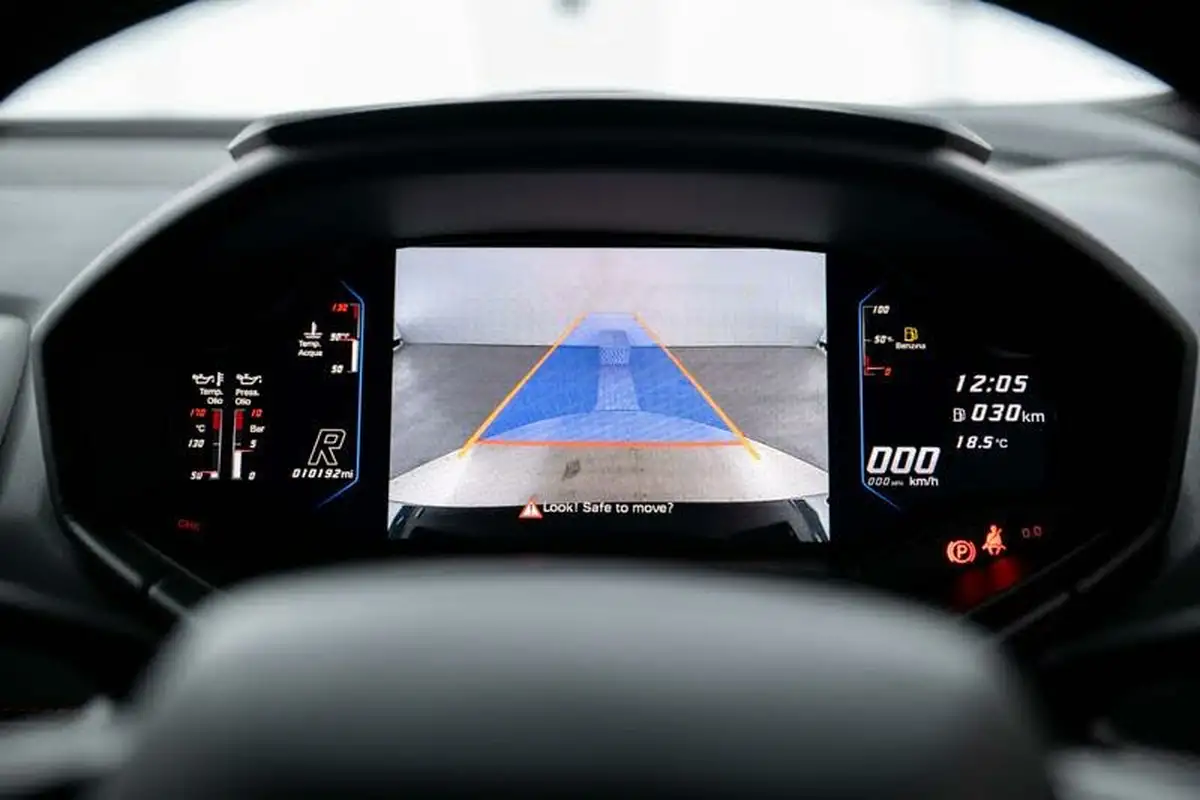 2019-lamborghini-huracan-52-evo-coupe-big-14