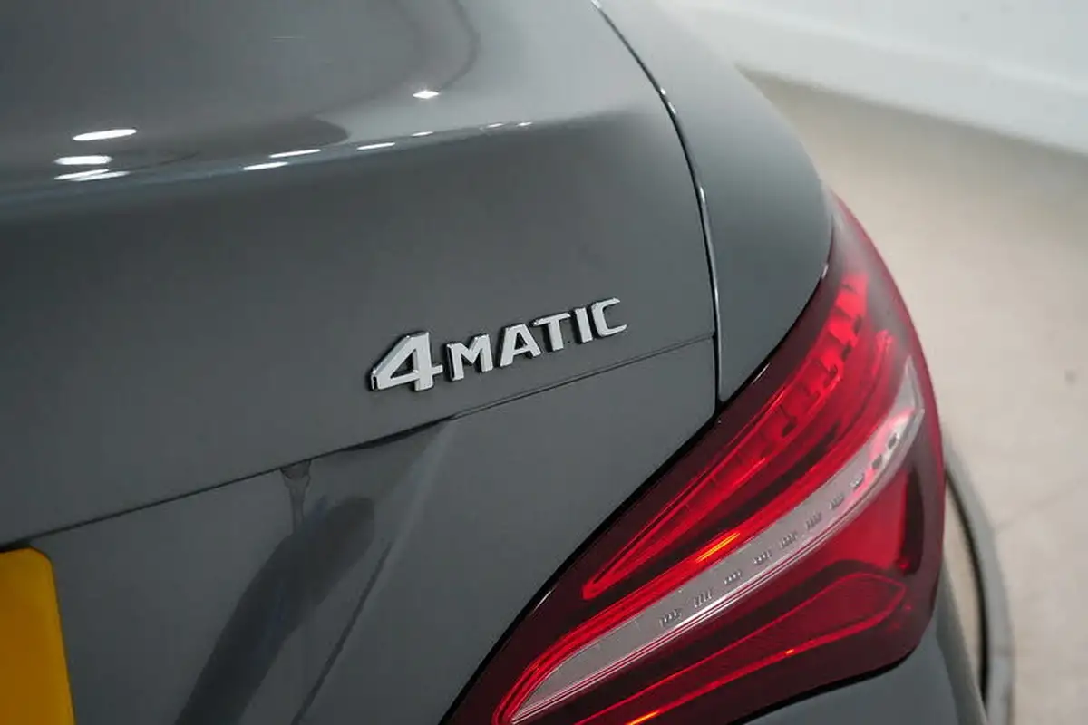 2019-mercedes-benz-cla-21d-cla-220d-amg-line-night-edition-170ps-ss-coupe-4d-4matic-big-12
