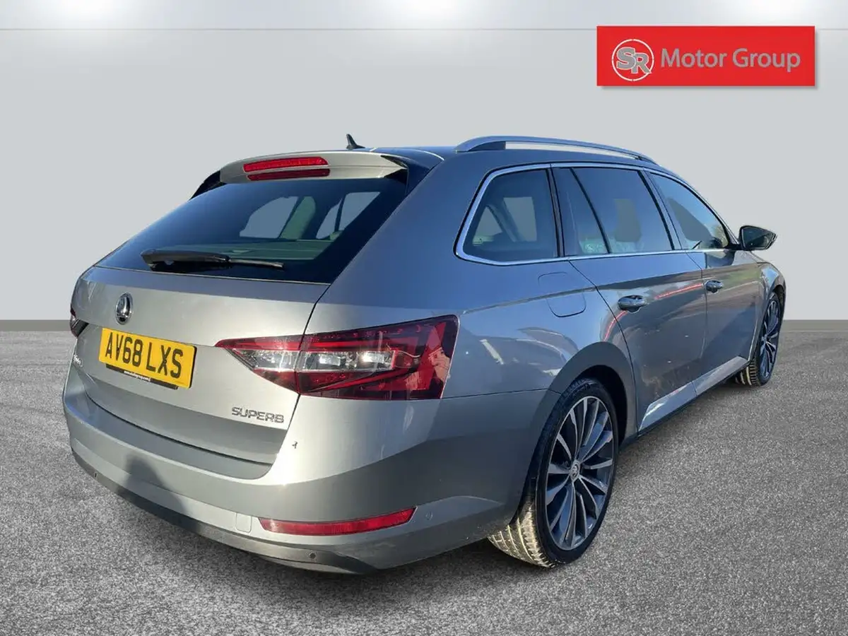 2018-skoda-superb-20tdi-scr-laurin-klement-190ps-estate-dsg-big-10
