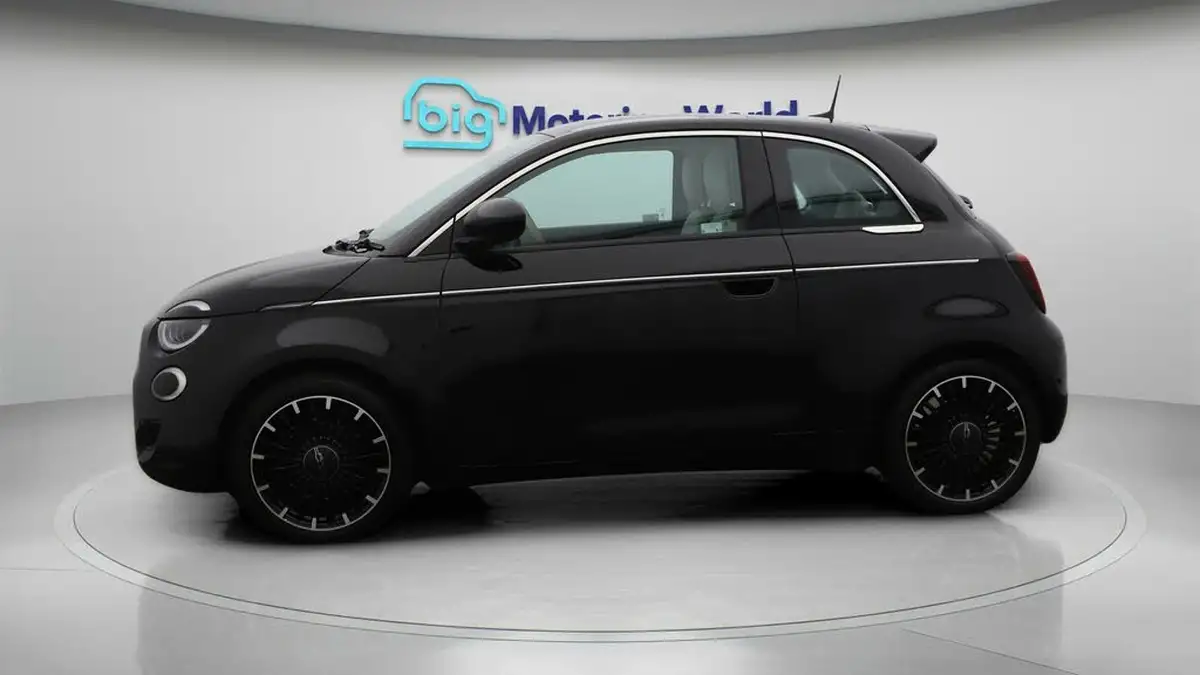 2021-fiat-500-e-la-prima-big-4