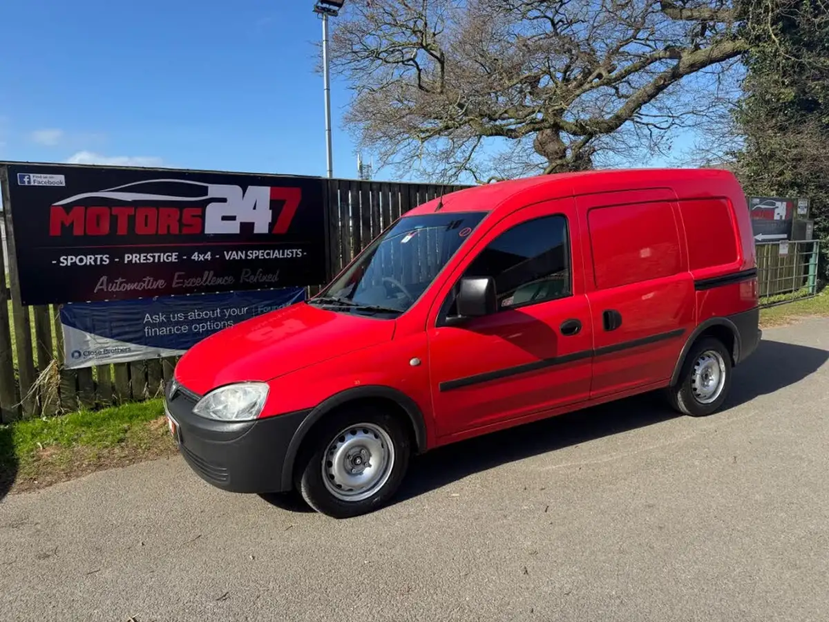 2010-vauxhall-combo-13td-1700-panel-big-30