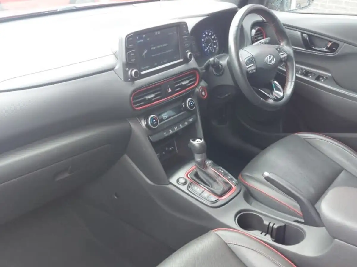 2019-hyundai-kona-16-t-gdi-premium-gt-1-tone-roof-big-4