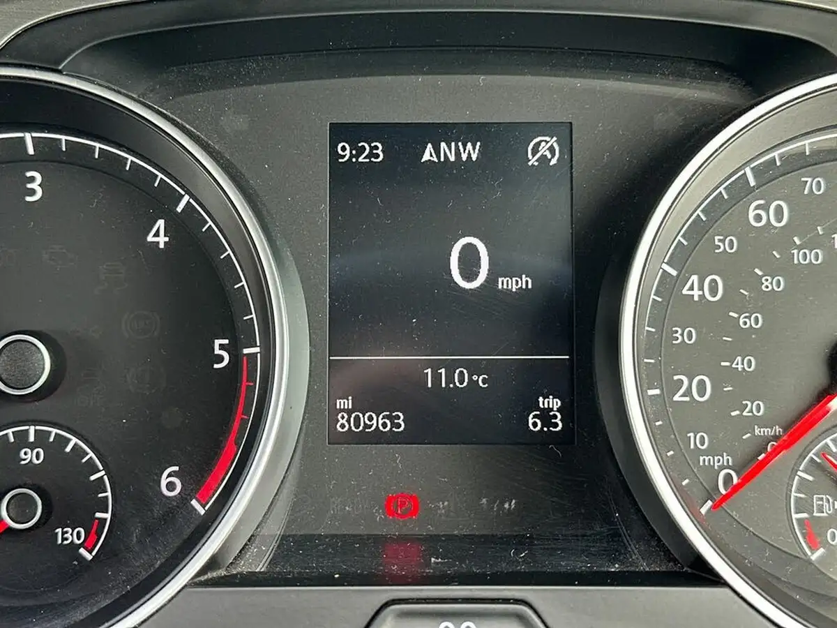 2016-volkswagen-golf-16tdi-match-edition-hatchback-3d-big-18