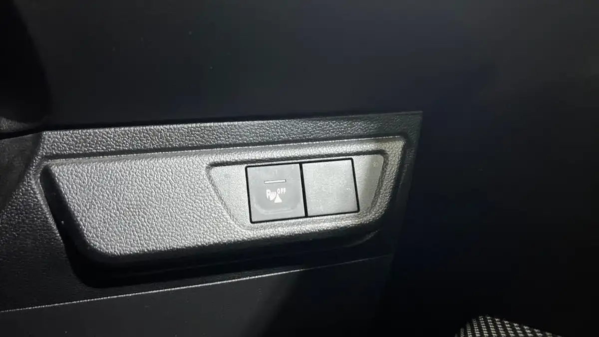 2021-dacia-sandero-stepway-10-tce-comfort-90bhp-big-21