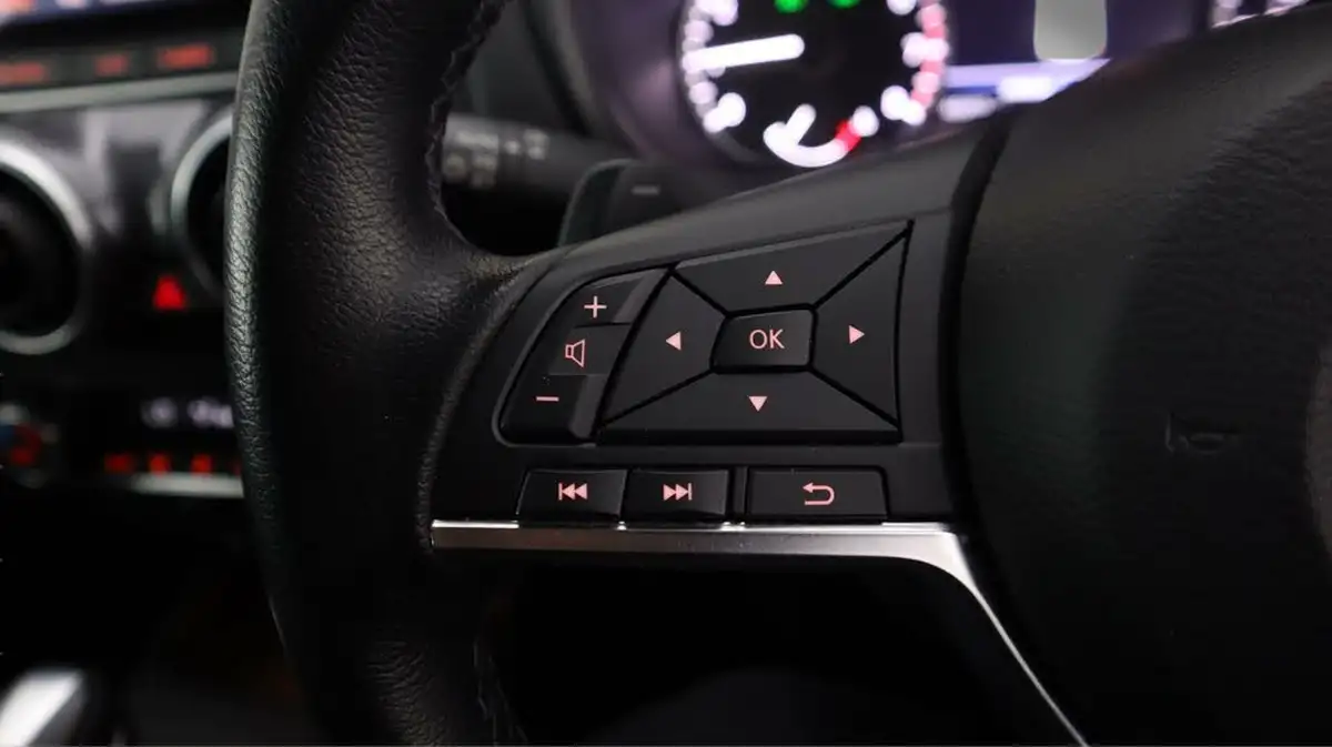 2023-nissan-juke-10-dig-t-n-connecta-dct-big-22