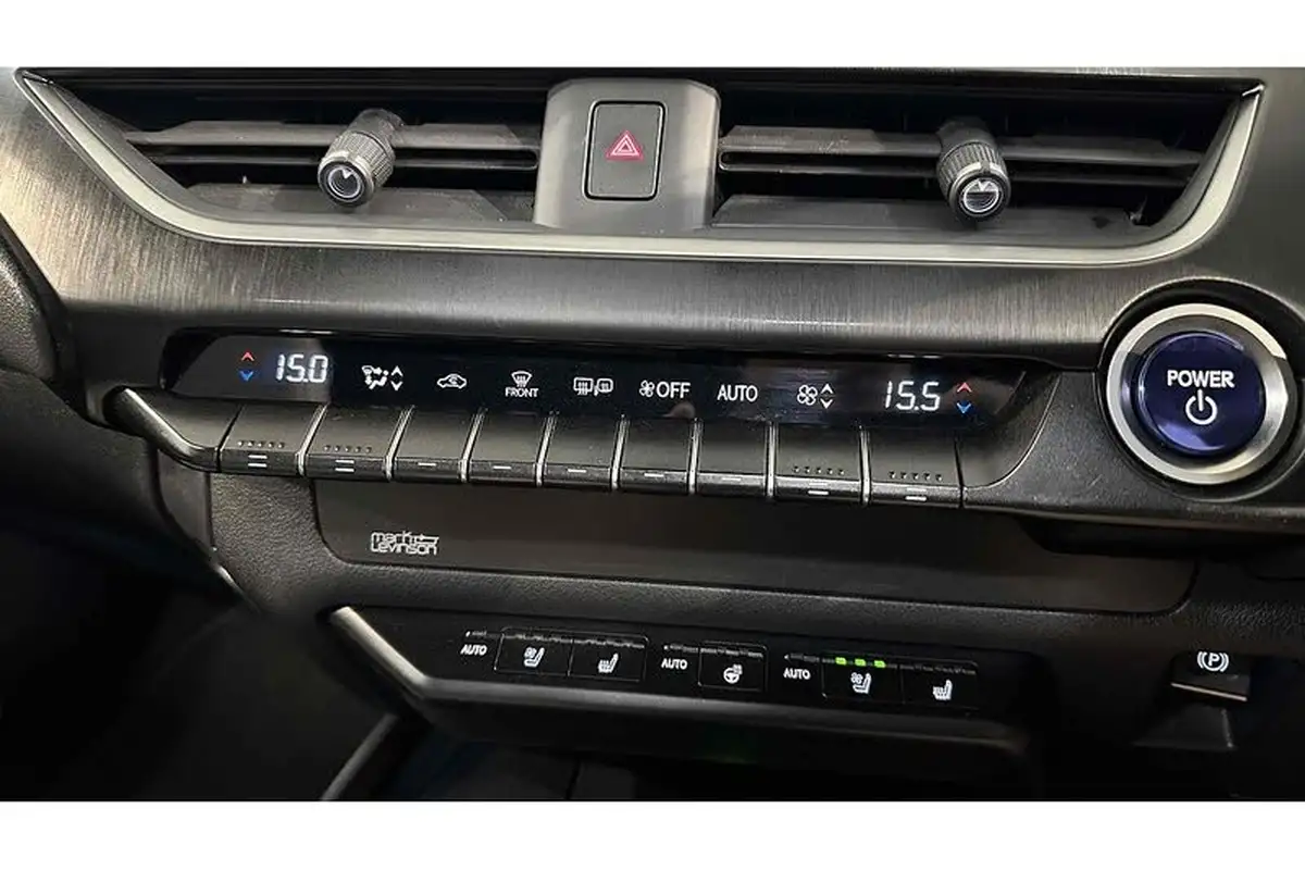 2021-lexus-ux-300e-e-ux-big-45