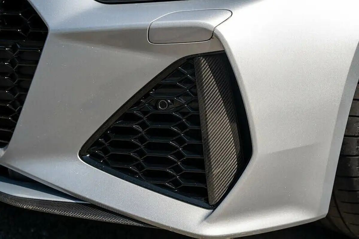 2021-audi-rs6-avant-40-tfsi-carbon-black-big-32