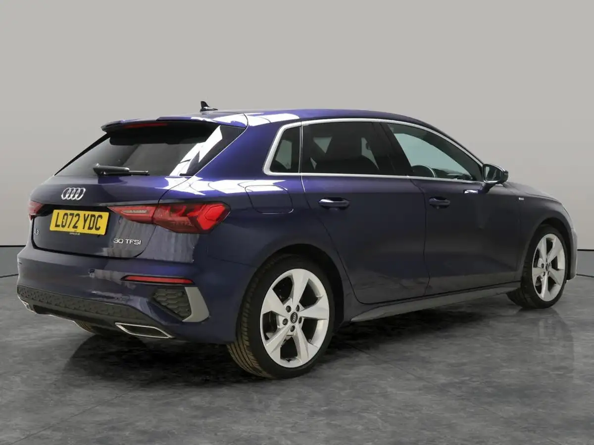 2022-audi-a3-10-30-tfsi-s-line-sportback-5d-big-9