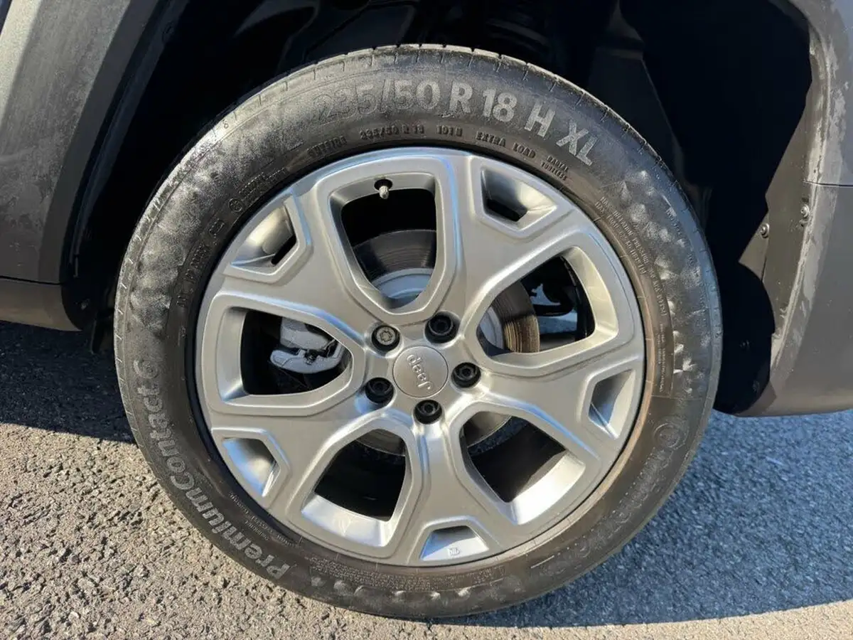 2020-jeep-renegade-13-gse-limited-phev-big-36