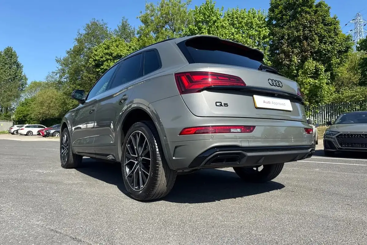 2024-audi-q5-20-45-tfsi-black-edition-station-wagon-big-39