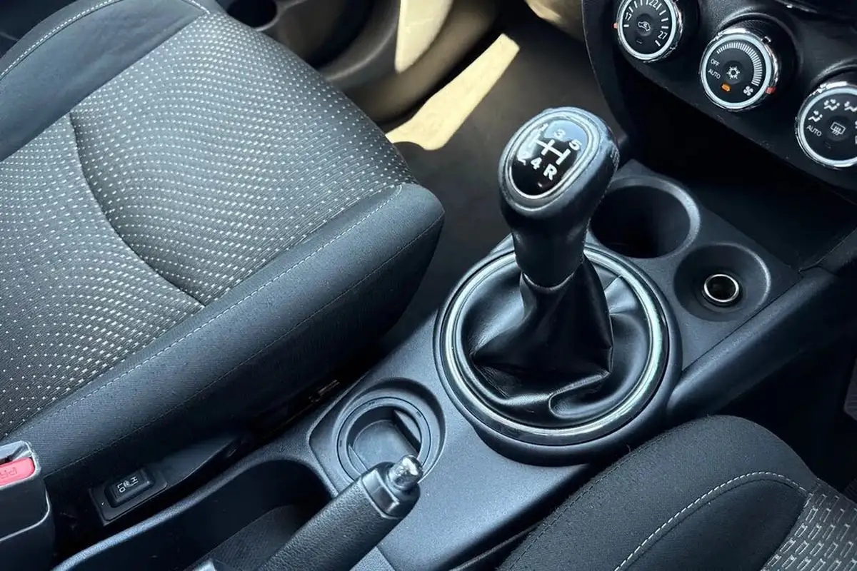 2015-mitsubishi-asx-16-3-big-21