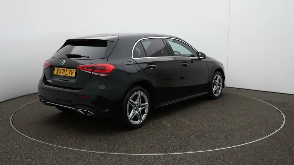 2021-mercedes-benz-a-class-13-a250e-amg-line-hatchback-5d-big-43