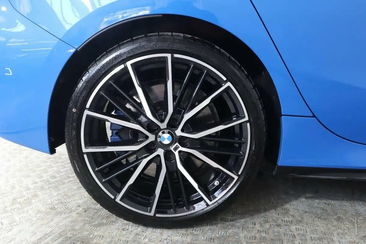 2020-bmw-1-series-20-m135i-xdrive-big-30