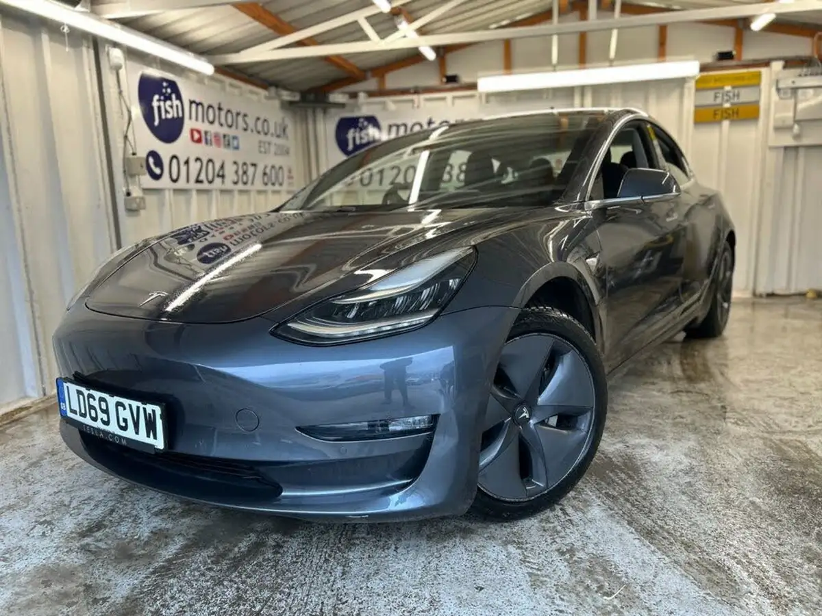 2019-tesla-model-3-e-4x4-performance-pack-big-9