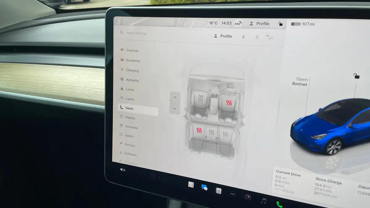 2023-tesla-model-y-e-long-range-big-28