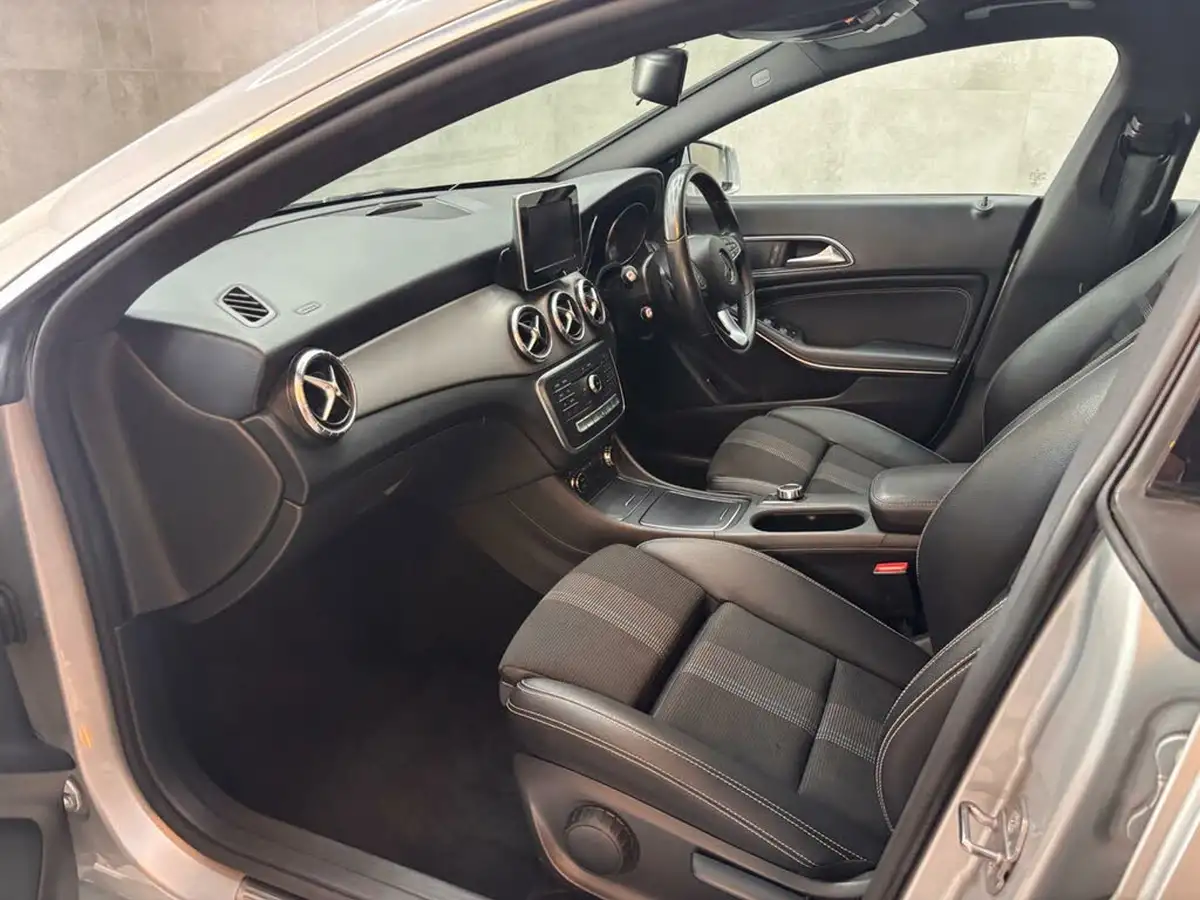 2018-mercedes-benz-cla-16-cla-180-sport-coupe-4d-7g-dct-big-15