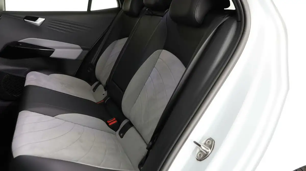 2022-volkswagen-id3-e-family-204ps-performance-big-15