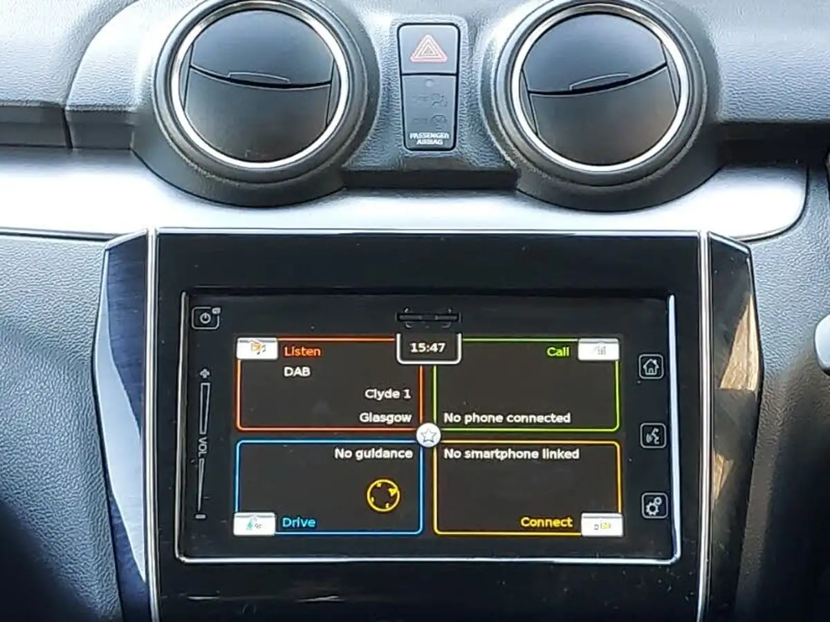 2024-suzuki-swift-12-dualjet-sz5-big-12