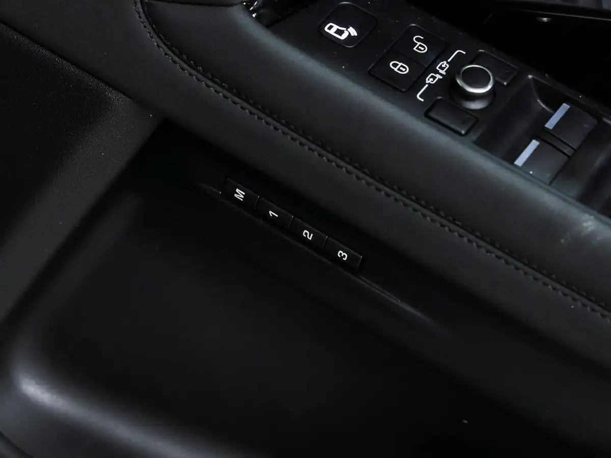2019-land-rover-range-rover-evoque-20-p250-r-dynamic-se-big-22