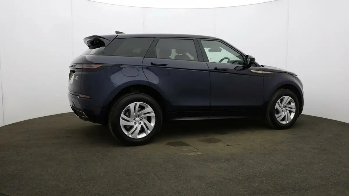 2022-land-rover-range-rover-evoque-15-p300e-r-dynamic-s-big-47