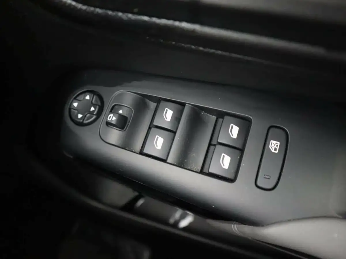 2019-citroen-c5-aircross-12-puretech-flair-plus-big-38