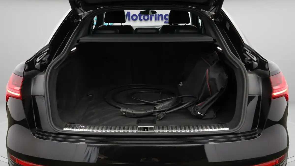 2021-audi-e-tron-50e-s-line-sportback-big-16
