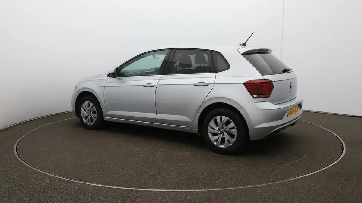 2021-volkswagen-polo-10-match-big-28